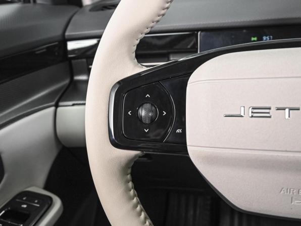 JETOUR DASHING I с пробегом 2023 года, цена 1 828 000 рублей, 40475 км, внедорожник, Автокод Объявления