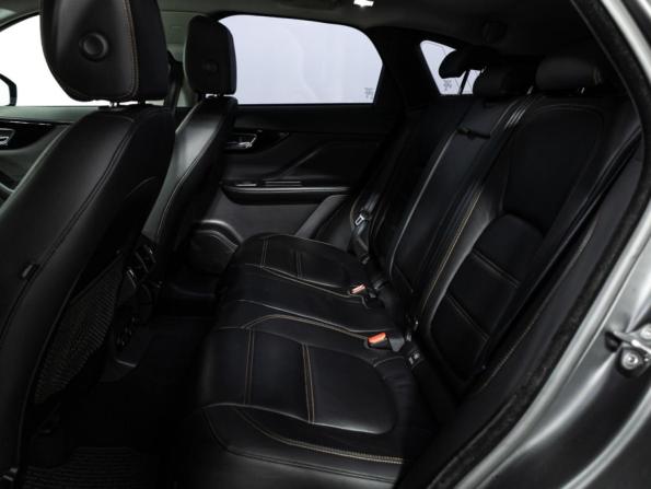 Jaguar F-Pace I с пробегом 2018 года, цена 2 769 700 рублей, 120706 км, внедорожник, Автокод Объявления