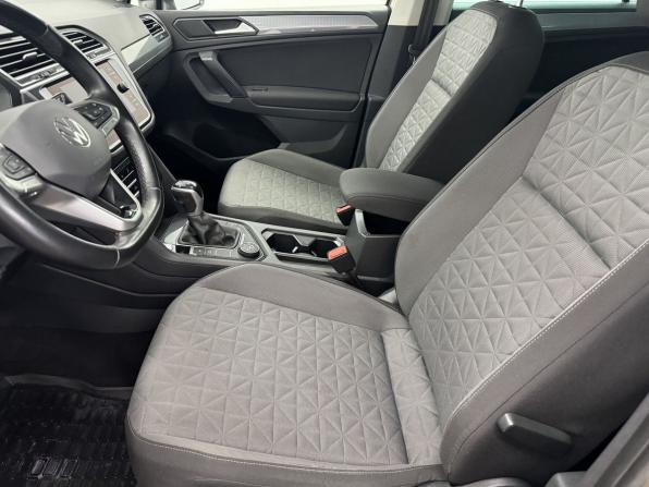 Volkswagen Tiguan II Рестайлинг с пробегом 2021 года, цена 2 630 000 рублей, 172285 км, внедорожник, Автокод Объявления