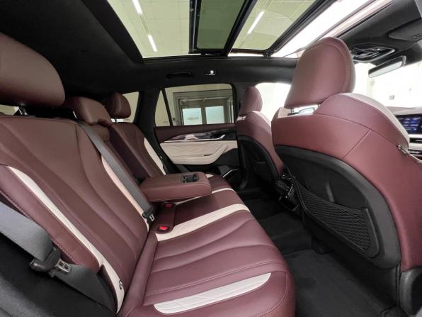 Geely Monjaro I с пробегом 2024 года, цена 3 490 000 рублей, 74047 км, внедорожник, Автокод Объявления