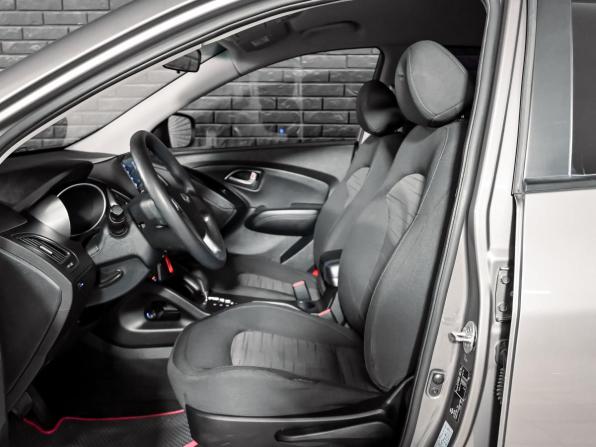 Hyundai ix35 I Рестайлинг с пробегом 2015 года, цена 1 550 000 рублей, 131251 км, внедорожник, Автокод Объявления