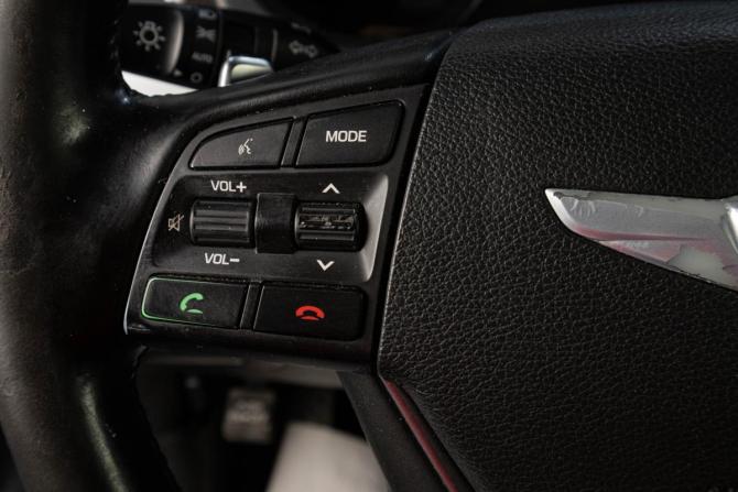 Hyundai Genesis II с пробегом 2014 года, цена 1 669 000 рублей, 147200 км, седан, Автокод Объявления