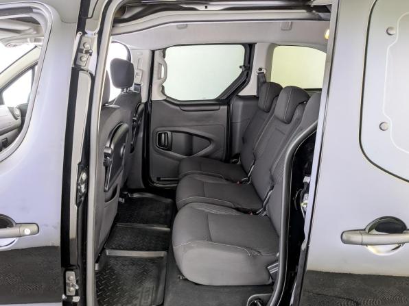 Opel Combo PCMA с пробегом 2021 года, цена 2 110 000 рублей, 48701 км, компактвэн, Автокод Объявления