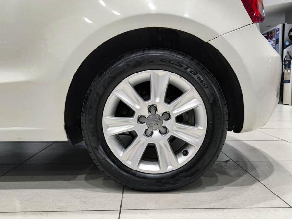 Audi A1 I (8X) с пробегом 2012 года, цена 750 000 рублей, 182653 км, хэтчбек, Автокод Объявления