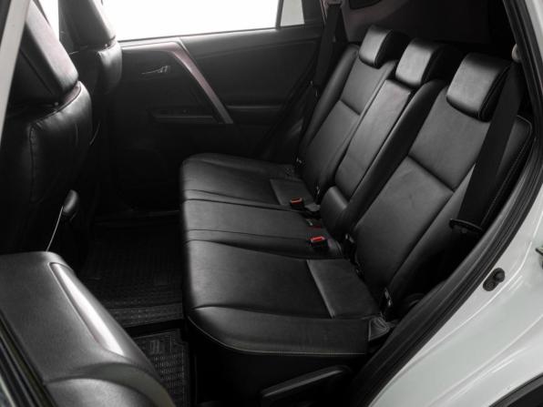 Toyota RAV4 IV (XA40) Рестайлинг с пробегом 2018 года, цена 2 999 000 рублей, 138332 км, внедорожник, Автокод Объявления