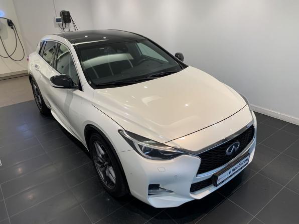 Infiniti Q30 с пробегом 2019 года, цена 2 599 000 рублей, 207094 км, хэтчбек, Автокод Объявления