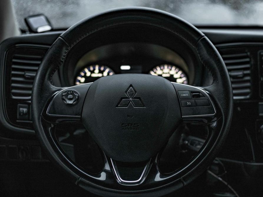 Mitsubishi Outlander III Рестайлинг 3 Санкт-Петербург  - изображение 7
