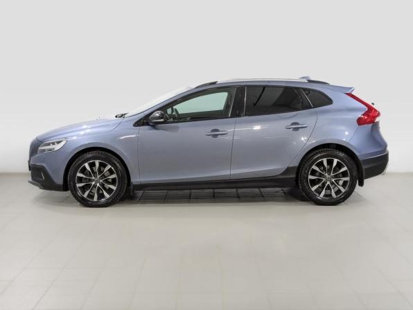Volvo V40 II Рестайлинг с пробегом 2019 года, цена 2 390 000 рублей, 65640 км, хэтчбек, Автокод Объявления