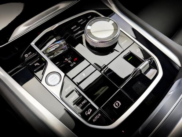 BMW X6 III (G06) Рестайлинг с пробегом 2023 года, цена 11 750 000 рублей, 32780 км, внедорожник, Автокод Объявления