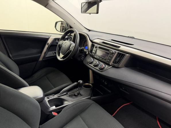Toyota RAV4 IV (XA40) с пробегом 2013 года, цена 1 800 000 рублей, 165000 км, внедорожник, Автокод Объявления