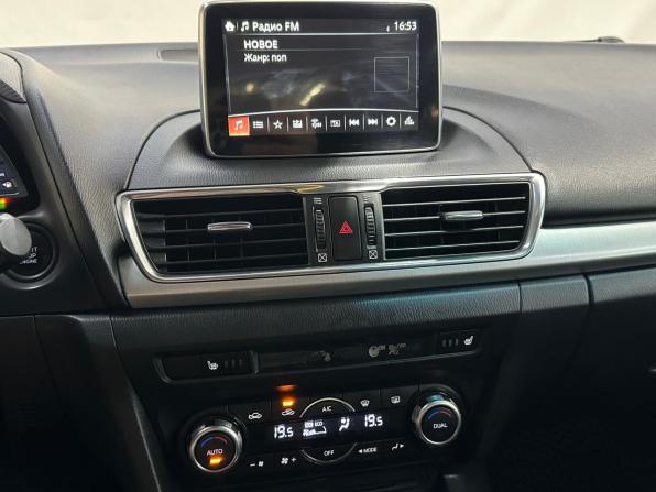 Mazda 3 III (BM) с пробегом 2013 года, цена 1 350 000 рублей, 136000 км, хэтчбек, Автокод Объявления