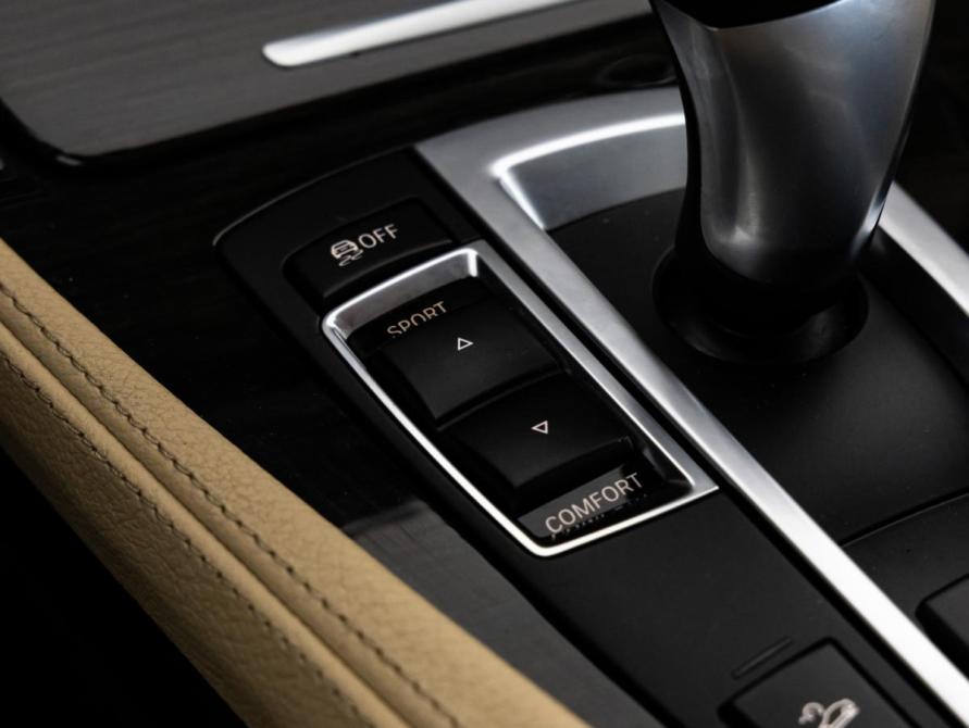 BMW 5 серии VI (F10/F11/F07) Рестайлинг Санкт-Петербург  - изображение 23