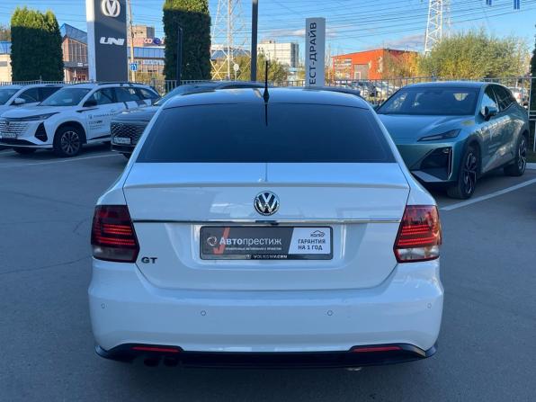 Volkswagen Polo V Рестайлинг с пробегом 2016 года, цена 1 090 000 рублей, 158900 км, седан, Автокод Объявления