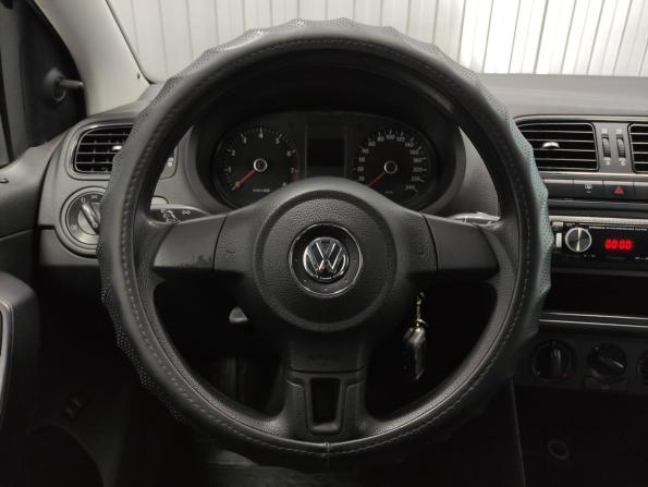 Volkswagen Polo V с пробегом 2012 года, цена 495 000 рублей, 305727 км, седан, Автокод Объявления