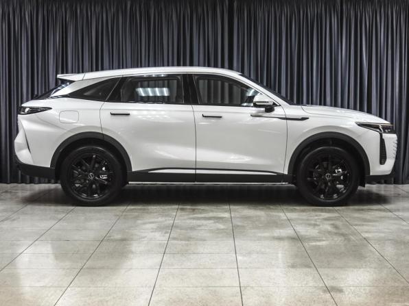 Exeed RX с пробегом 2023 года, цена 3 639 000 рублей, 136 км, внедорожник, Автокод Объявления