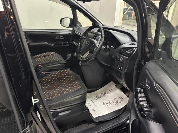 Toyota Esquire I Рестайлинг с пробегом 2020 года, цена 2 847 000 рублей, 52500 км, минивэн, Автокод Объявления