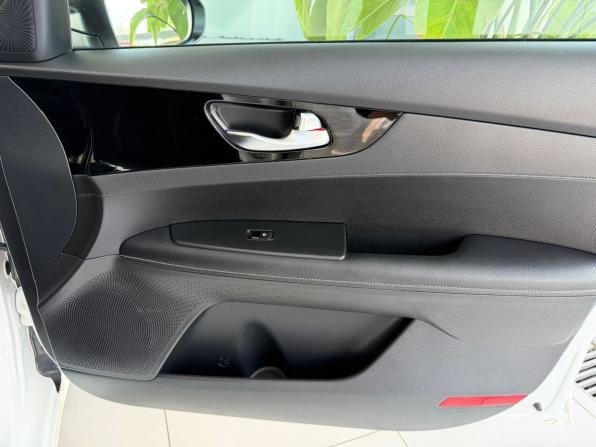 Kia Cerato IV с пробегом 2021 года, цена 2 199 000 рублей, 59012 км, седан, Автокод Объявления