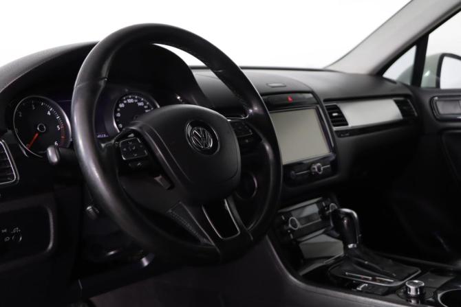 Volkswagen Touareg II с пробегом 2011 года, цена 1 799 990 рублей, 312026 км, внедорожник, Автокод Объявления