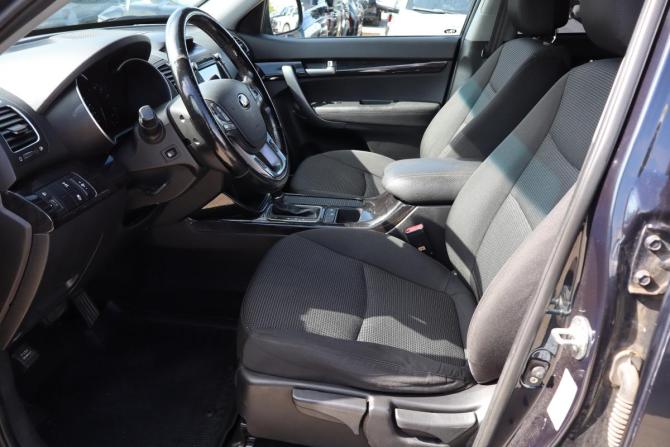 Kia Sorento II Рестайлинг с пробегом 2018 года, цена 1 699 000 рублей, 214000 км, внедорожник, Автокод Объявления