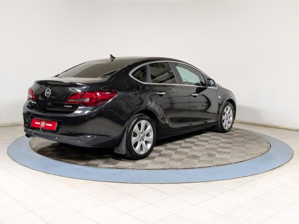 Opel Astra J Рестайлинг с пробегом 2013 года, цена 759 900 рублей, 174000 км, седан, Автокод Объявления
