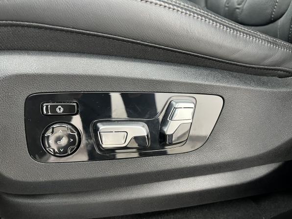BMW X7 I (G07) Рестайлинг с пробегом 2024 года, цена 13 900 000 рублей, 17500 км, внедорожник, Автокод Объявления