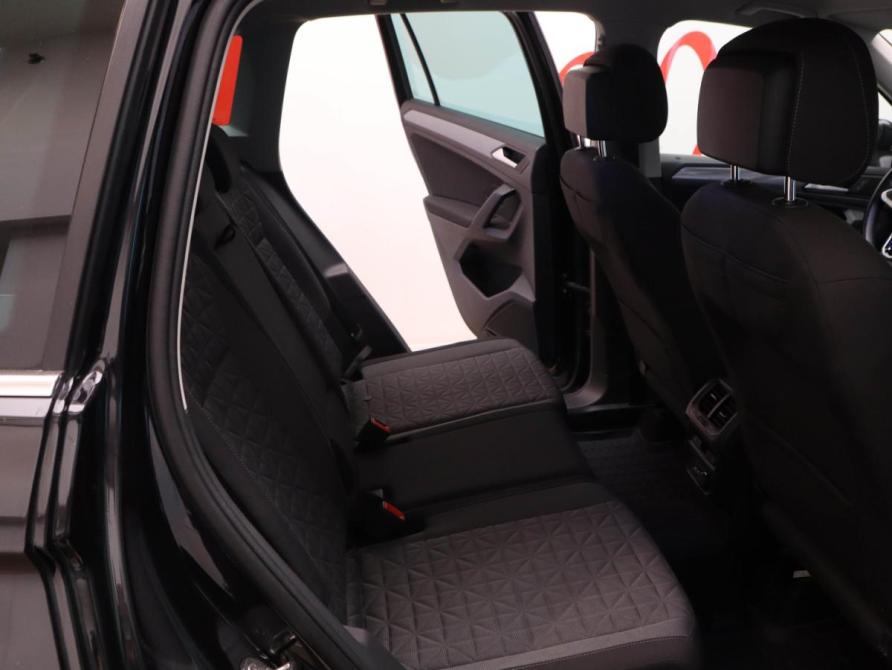 Volkswagen Tiguan II Рестайлинг Москва  - изображение 22