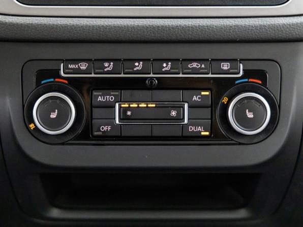 Volkswagen Tiguan I с пробегом 2011 года, цена 968 000 рублей, 186288 км, внедорожник, Автокод Объявления