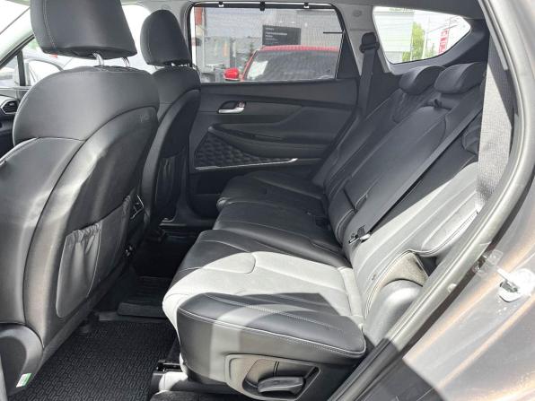 Hyundai Santa Fe IV Рестайлинг с пробегом 2021 года, цена 4 519 000 рублей, 10818 км, внедорожник, Автокод Объявления