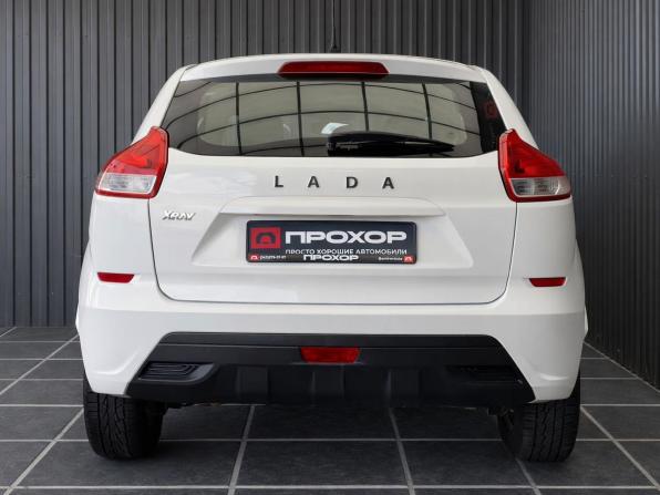 Lada (ВАЗ) XRAY I с пробегом 2018 года, цена 677 000 рублей, 99031 км, хэтчбек, Автокод Объявления