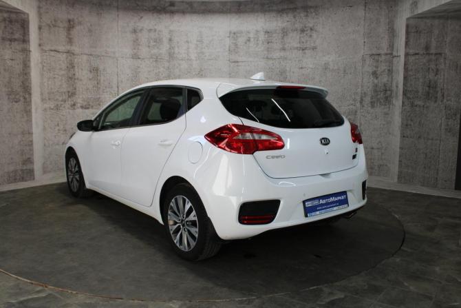 Kia Ceed II Рестайлинг с пробегом 2018 года, цена 1 438 000 рублей, 105717 км, хэтчбек, Автокод Объявления