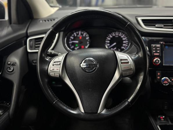 Nissan Qashqai II с пробегом 2017 года, цена 1 750 000 рублей, 98232 км, внедорожник, Автокод Объявления
