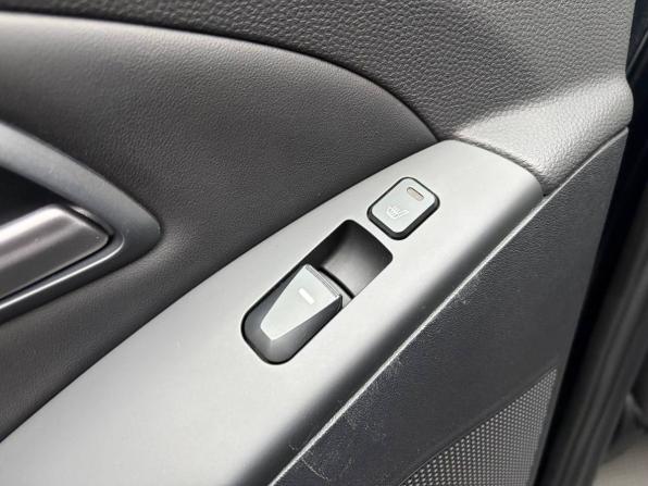 Hyundai ix35 I Рестайлинг с пробегом 2014 года, цена 1 165 000 рублей, 177450 км, внедорожник, Автокод Объявления