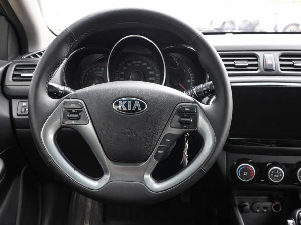 Kia Rio III Рестайлинг с пробегом 2016 года, цена 749 000 рублей, 277236 км, хэтчбек, Автокод Объявления