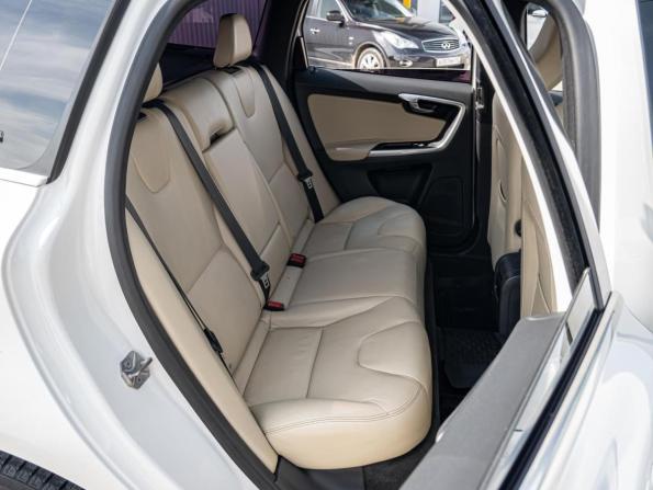 Volvo XC60 I Рестайлинг с пробегом 2013 года, цена 1 870 000 рублей, 263227 км, внедорожник, Автокод Объявления