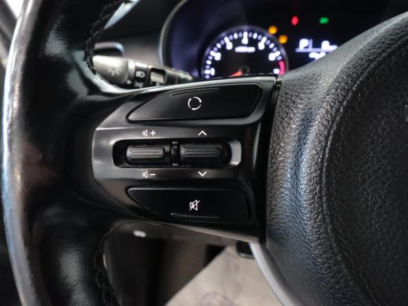 Kia Rio IV с пробегом 2019 года, цена 1 532 000 рублей, 75479 км, хэтчбек, Автокод Объявления