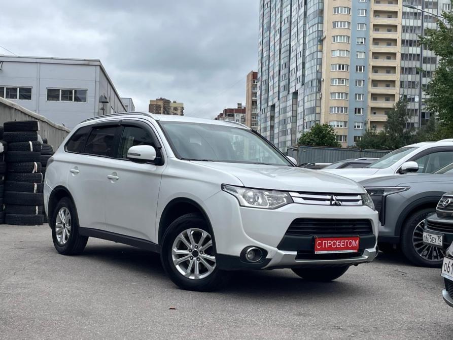 Mitsubishi Outlander III Рестайлинг Санкт-Петербург  - изображение 1
