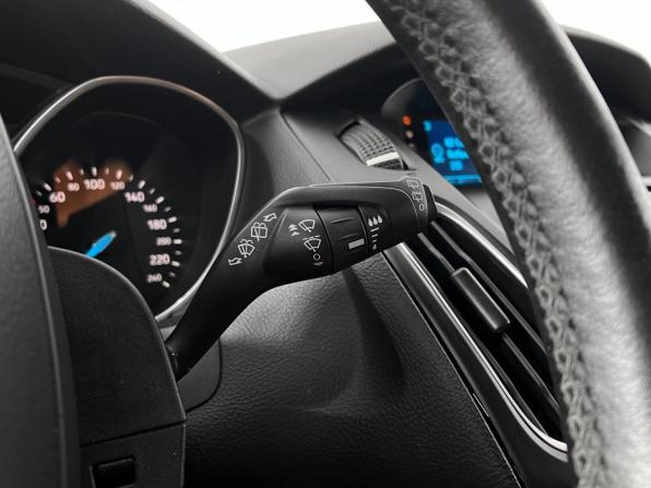 Ford Focus III Рестайлинг с пробегом 2017 года, цена 1 075 000 рублей, 121311 км, хэтчбек, Автокод Объявления