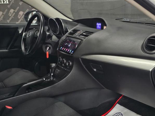 Mazda 3 II (BL) Рестайлинг с пробегом 2012 года, цена 875 000 рублей, 192400 км, седан, Автокод Объявления