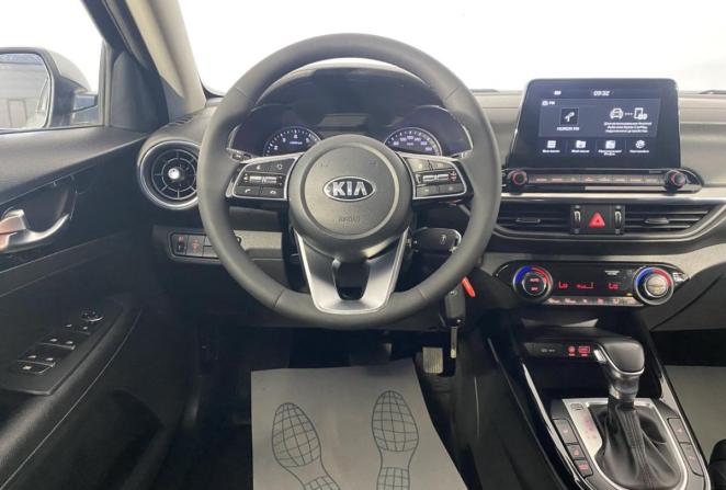Kia Cerato III Рестайлинг (Classic) с пробегом 2018 года, цена 1 680 000 рублей, 182334 км, седан, Автокод Объявления