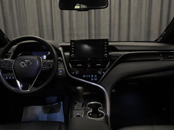 Toyota Camry VIII (XV70) Рестайлинг с пробегом 2021 года, цена 3 149 000 рублей, 84000 км, седан, Автокод Объявления