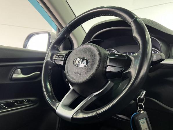 Kia Rio IV с пробегом 2018 года, цена 1 249 000 рублей, 137615 км, хэтчбек, Автокод Объявления