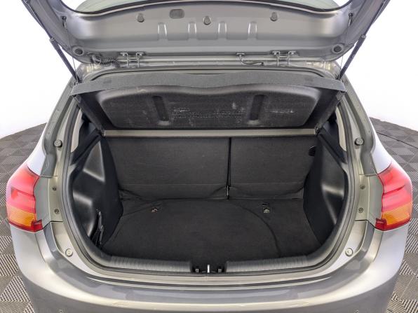 Kia Rio III Рестайлинг с пробегом 2017 года, цена 1 250 000 рублей, 93900 км, хэтчбек, Автокод Объявления