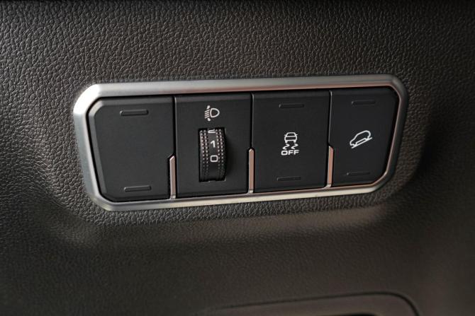 Haval M6 II с пробегом 2023 года, цена 1 779 000 рублей, 85996 км, внедорожник, Автокод Объявления
