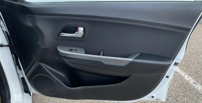 Kia Rio III Рестайлинг с пробегом 2017 года, цена 1 331 400 рублей, 113075 км, седан, Автокод Объявления