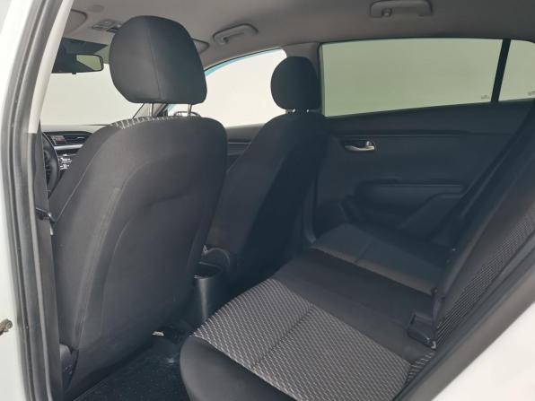 Kia Rio IV с пробегом 2018 года, цена 1 390 000 рублей, 84106 км, хэтчбек, Автокод Объявления