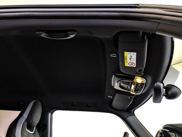 Mini Hatch III (F55/F56) Рестайлинг с пробегом 2020 года, цена 2 995 000 рублей, 69668 км, хэтчбек, Автокод Объявления