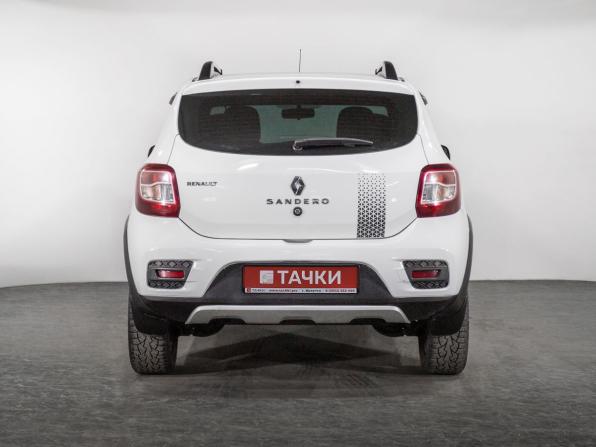 Renault Sandero II с пробегом 2017 года, цена 880 000 рублей, 197634 км, хэтчбек, Автокод Объявления