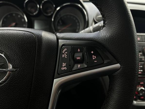 Opel Astra J Рестайлинг с пробегом 2013 года, цена 599 900 рублей, 366228 км, универсал, Автокод Объявления