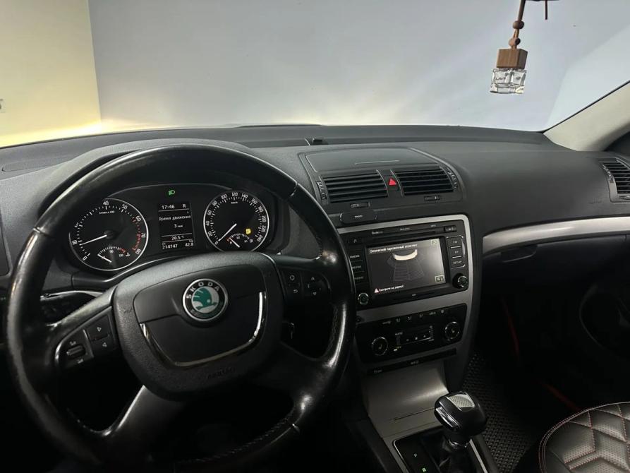 Skoda Octavia II (A5) Рестайлинг Москва  - изображение 15
