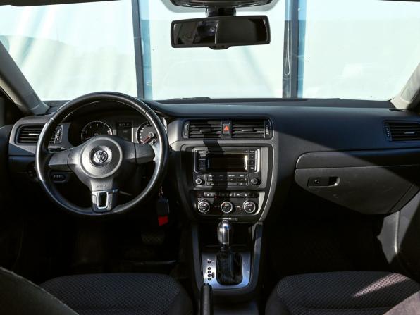 Volkswagen Jetta VI с пробегом 2013 года, цена 869 000 рублей, 238228 км, седан, Автокод Объявления